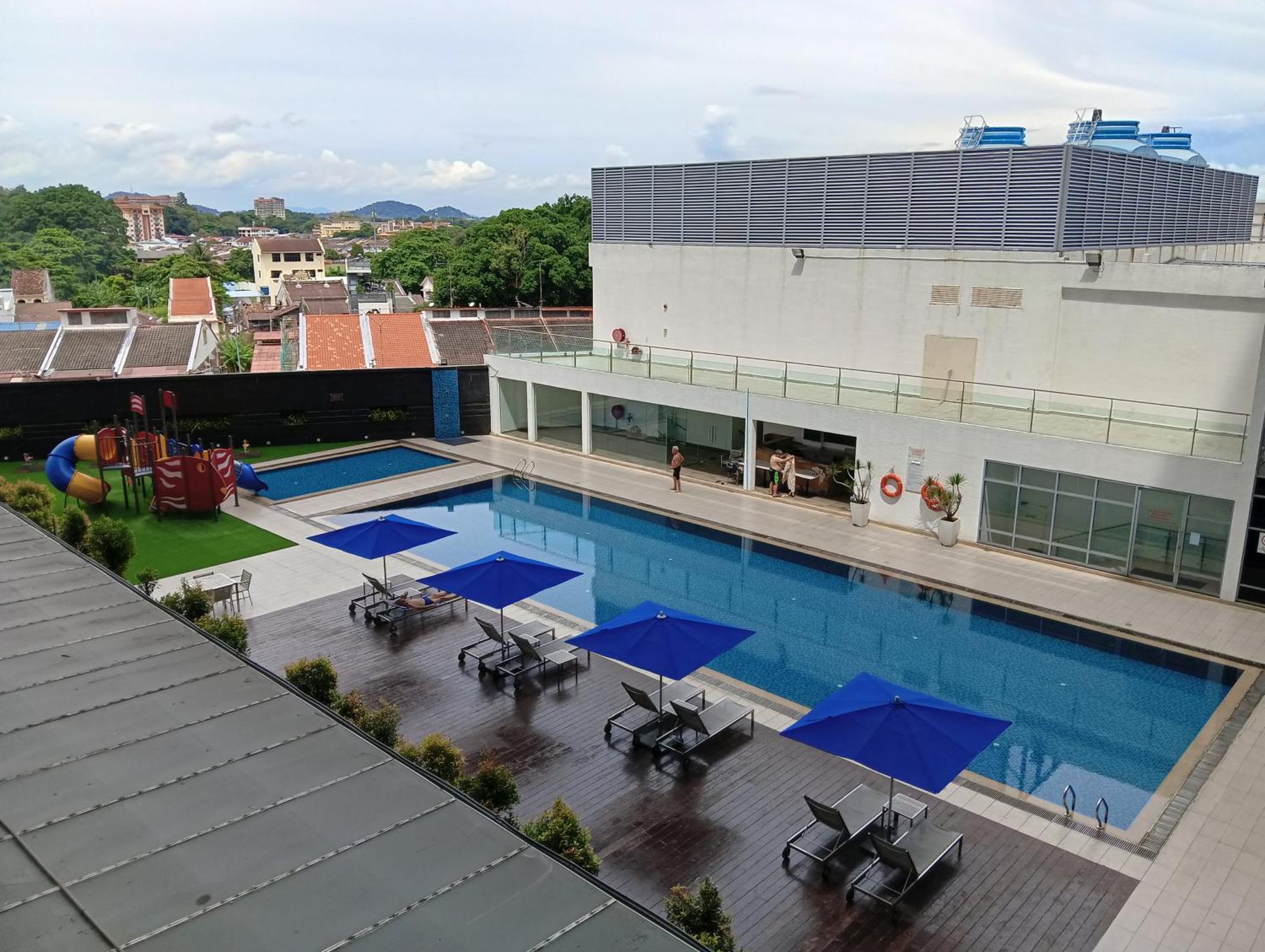 The Straits Suites By Ciconia Melaka Zewnętrze zdjęcie