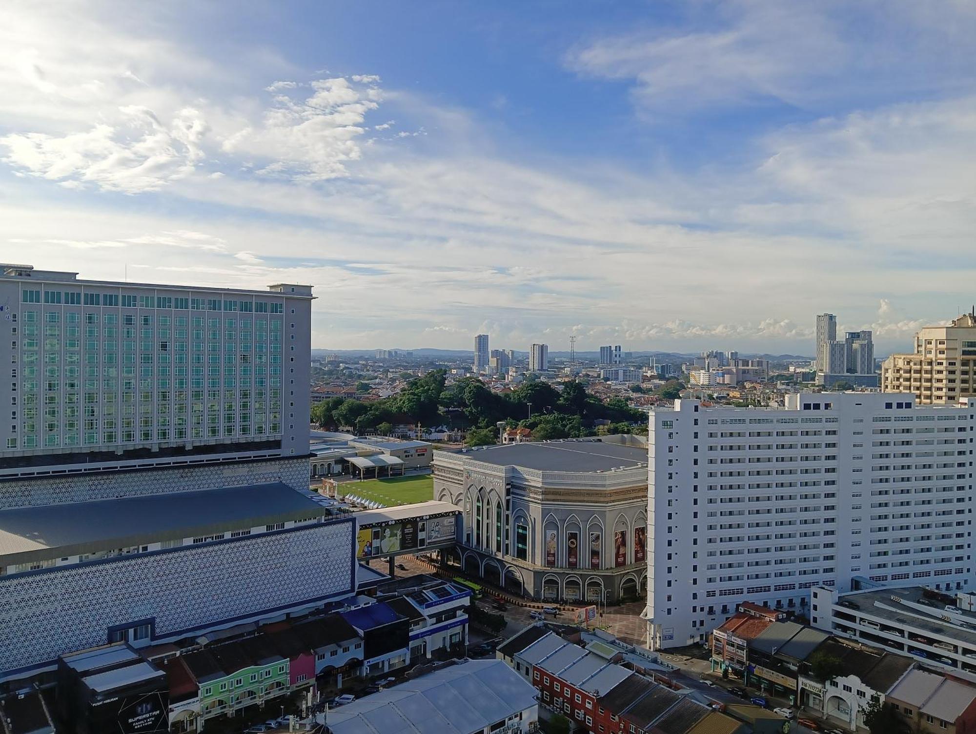 The Straits Suites By Ciconia Melaka Zewnętrze zdjęcie